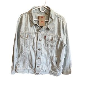 Levi’s Ex-Boyfriend Trucker Jacket XL Light Wash Denim NWT Relaxed Oversized